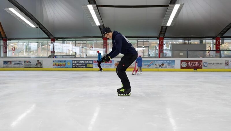 How to Balance in ice skating