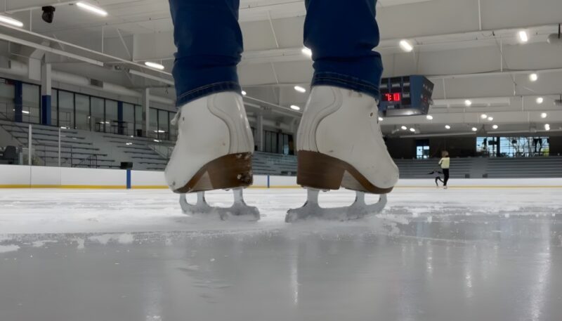 How to Learn Ice Skating Gliding